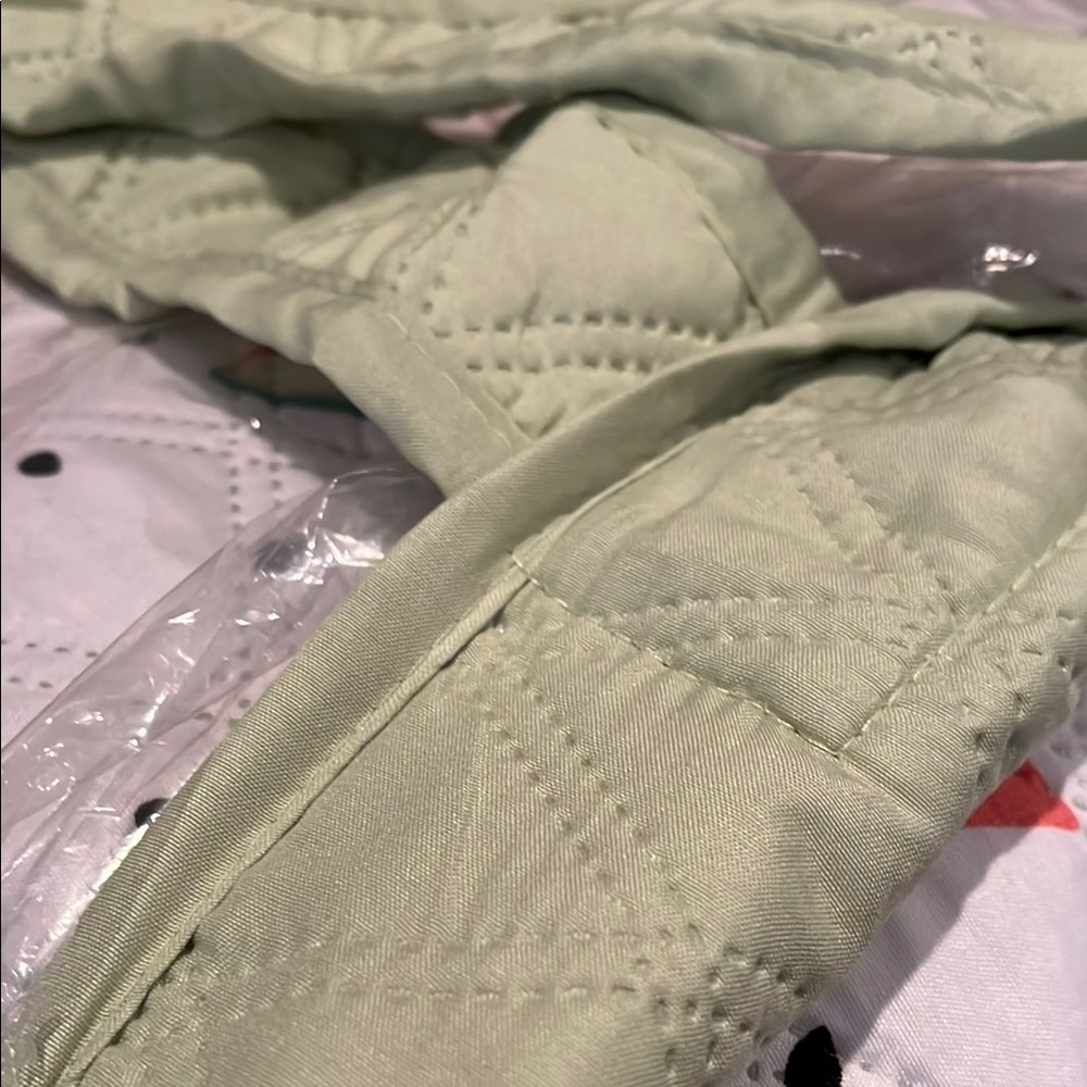Martha Stewart Essentials Watermelon Quilt Set - White - Picture 5 of 11